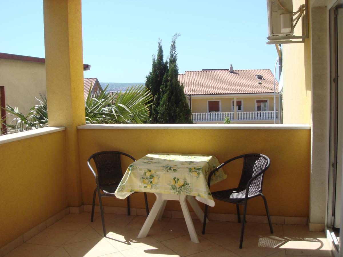 Apartments Jelicic Selce Exterior photo